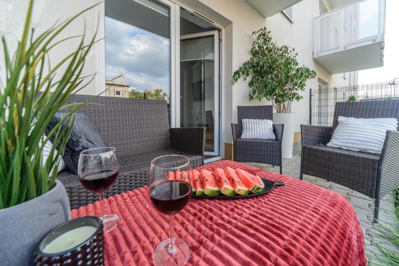 Lumina Luxury Apart On Wroblewskiego Street 罗兹 外观 照片