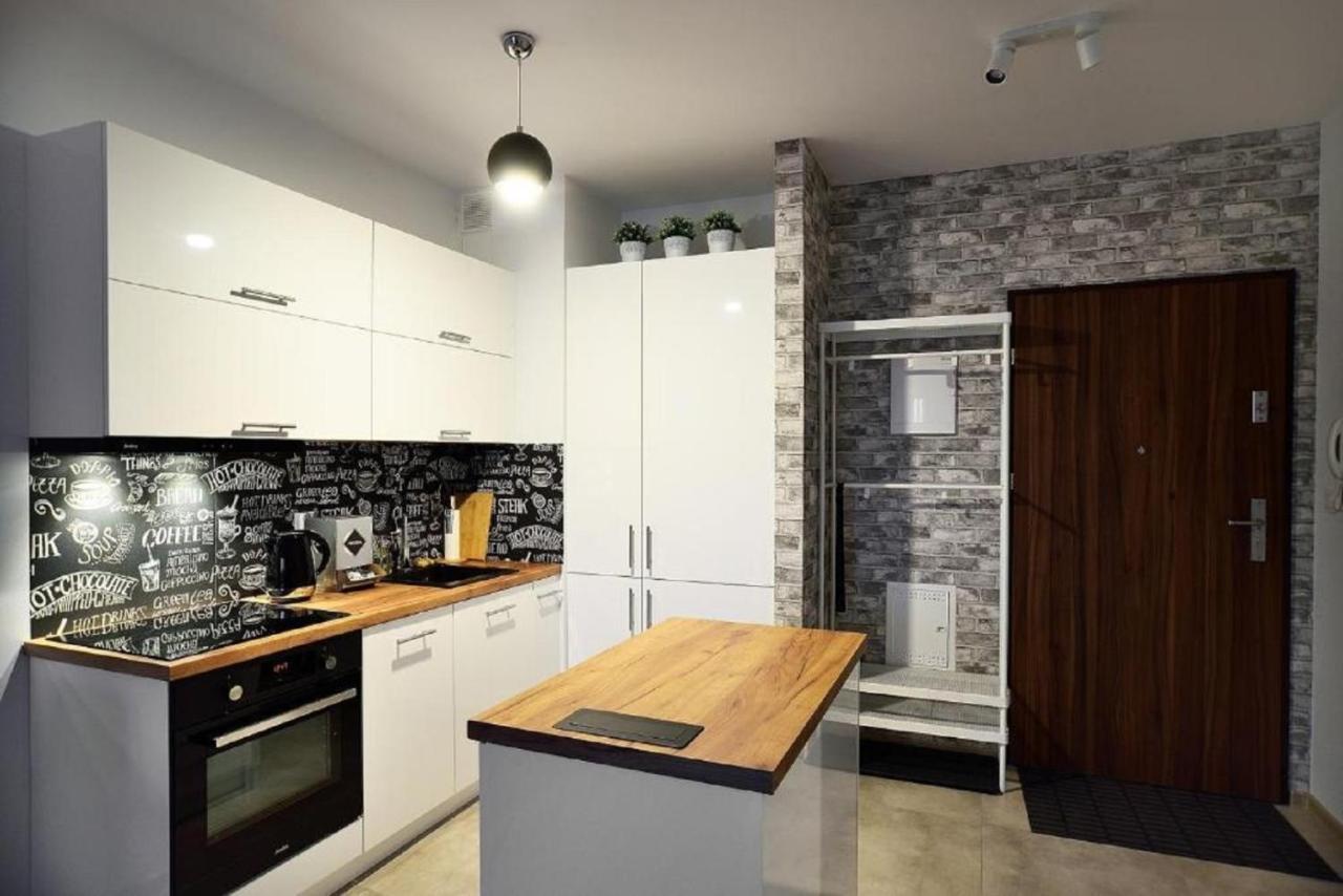 Lumina Luxury Apart On Wroblewskiego Street 罗兹 外观 照片